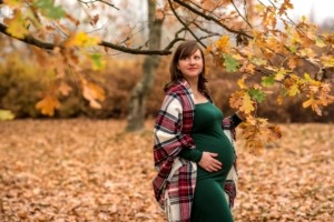 Fotografia Kobiety w Ciąży w lesie